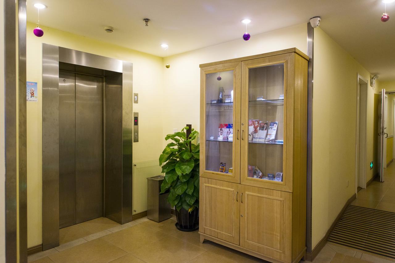 Home Inn Kunming Dongfeng Square Metro Station מראה חיצוני תמונה