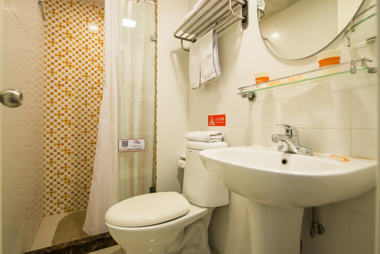 Home Inn Kunming Dongfeng Square Metro Station מראה חיצוני תמונה